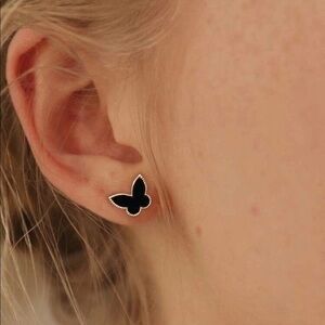 3/$30 🖤 Butterfly Stud Earrings